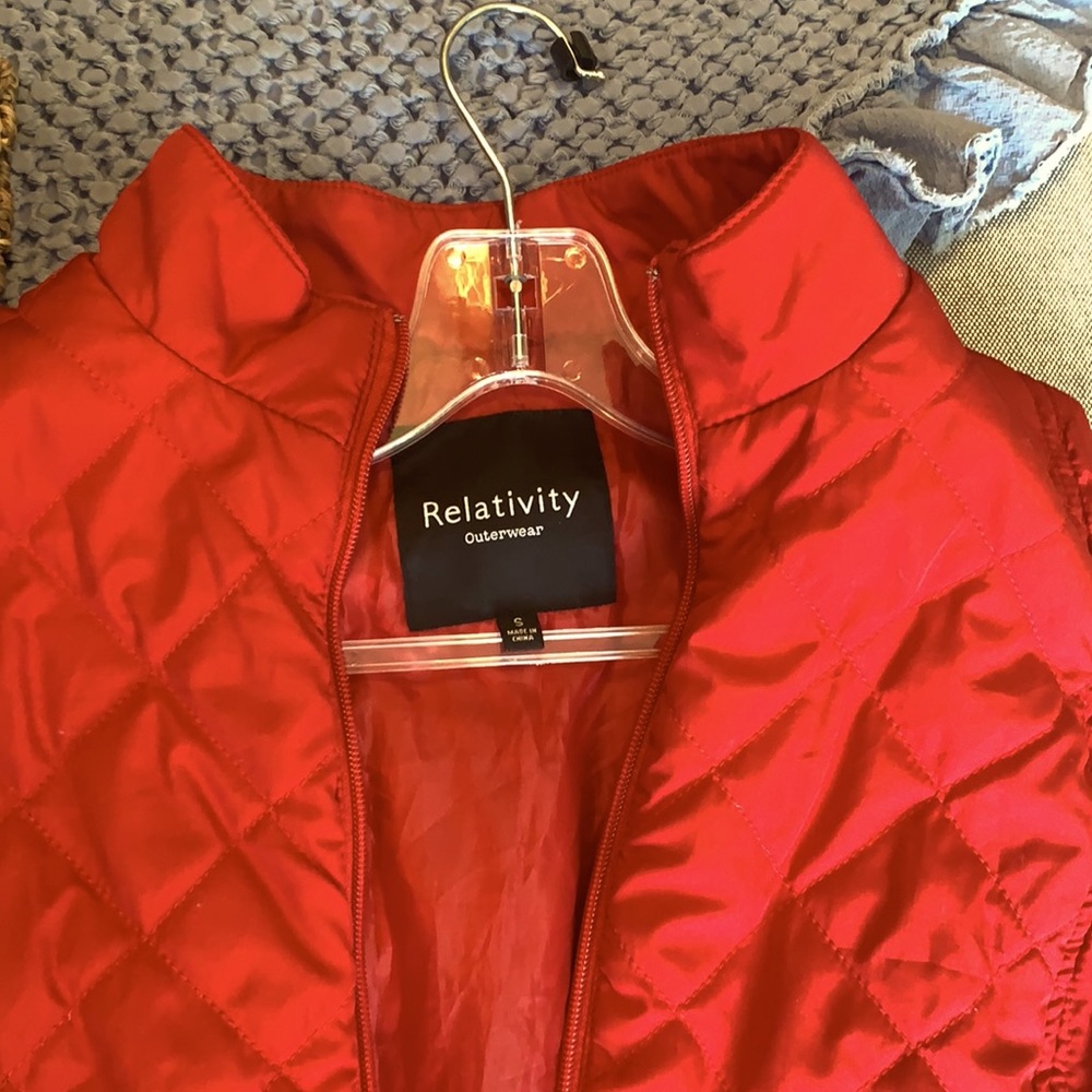 Relativity Vest - Picture 2 of 5